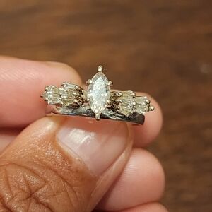 Elegant White Gold Women's Ring